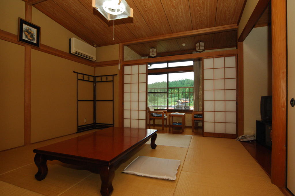 Ryokan Yunosako ميناميوغوني الغرفة الصورة